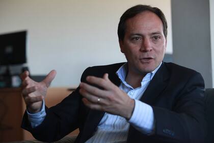 Camau en su despacho de la Secretaría de Deportes