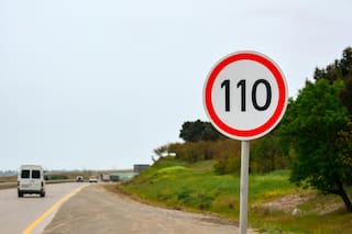 Redujeron la velocidad máxima de Acceso Oeste: qué dicen los especialistas de la medida