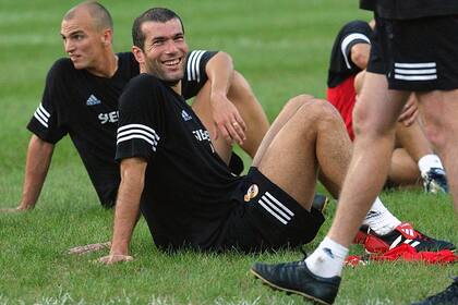 Cambiasso, sobre Zidane: "Veía en la cancha lo que otros sólo ven desde la tribuna"