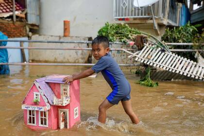 El agua subió muy rápido y en mucha cantidad y los habitantes no pudieron salvar sus pertenencias