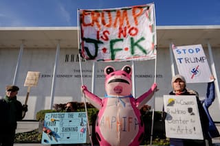 Cambio de nombre del Centro Kennedy provoca nueva ola de cancelaciones de artistas