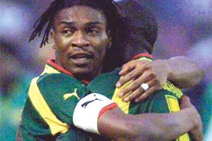 Rigobert Song cuando jugaba en la selección de Camerún
