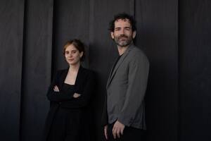 Luis López Carrasco y Camila Fabbri, ganador y finalista del Premio Anagrama de Novela