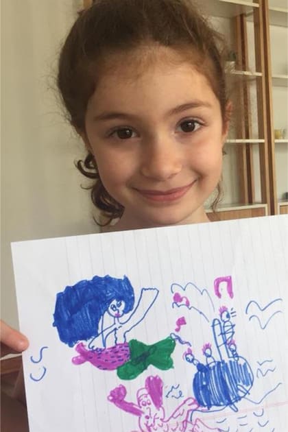 Camila Karamanian, de 10 años, una de las participantes del proyecto "Seres fantásticos"