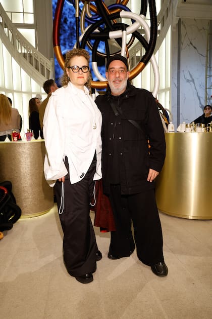 Camila Milessi y Emiliano Blanco, los diseñadores de Köstume