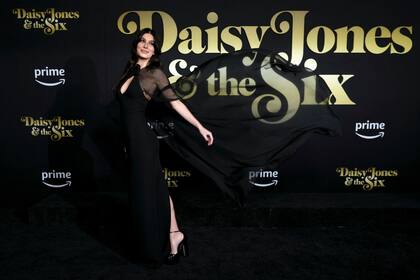 Camila Morrone en la premiere de la miniserie de Prime Video Todos quieren a Daisy Jones, en Los Ángeles