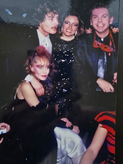 Camila Perissé, Ricardo Pisanú, Silvie klemensiewicz y Charlie Grilli