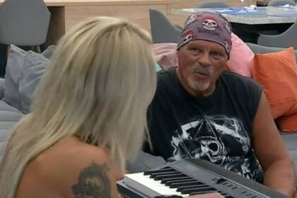 Camila y Alfa conformaron una relación muy cercana (Captura video)