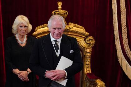 Camilla de Gran Bretaña, la reina consorte, y el rey Carlos III