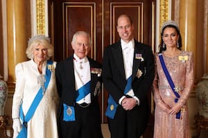 Camilla Parker Bowles, el rey Carlos III y los príncipes Guillermo y Kate Middleton. (Foto: Instagram @theroyalfamily)