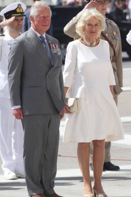Camilla Parker Bowles y su esposo, el príncipe Carlos, cumplen con una apretada agenda de compromisos solidarios