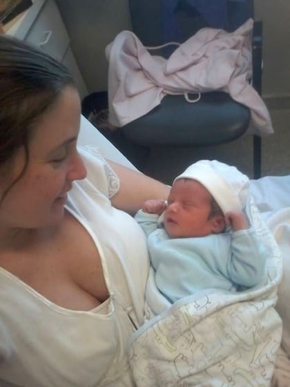 Camilo nación con respeto y amor, sin intervenciones innecesarias y enseguida fue al pecho de su mamá