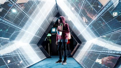 Caminando por la pantalla inmersiva 5G de Intel