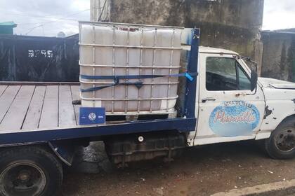 Camión usado para el transporte del aceite Cocinero trucho