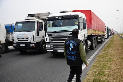 El sindicato de camioneros alcanzó un acuerdo con incrementos en etapas
