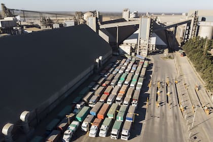 Las entidades ruralistas aseguraron que los lugares más problemáticos ya han sido detallados por diversas asociaciones que hacen al mundo productivo, “pero hasta el día de hoy los males persisten y tienden a agravarse debido a un tránsito que se intensificará en breve por una cosecha de magnitud como la que se avizora”