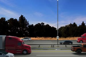 Los camiones autónomos ya circulan por la carretera más rápida del estado