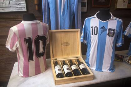 Camisetas y vinos de los mundiales