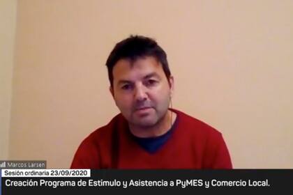 El jefe del bloque de UCR, Marcos Larsen, durante la sesión