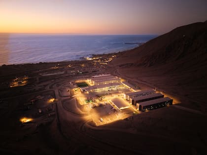 Campamento de 1500 personas en Tocopilla de la obra que Techint está construyendo en Chile