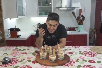 Campeol, propietario del restaurante “Alle Beccherie” en Treviso cerca de Venecia, comenzó a ofrecer su famoso postre de cacao, mascarpone y café a sus clientes en los años 1970