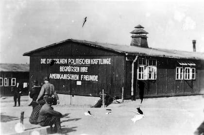 Campo de concentración de Buchenwald el día que fue liberado, 16 de abril de 1945. Foto tomada por Jule Rouard, voluntario de guerra incorporado al ejército americano.