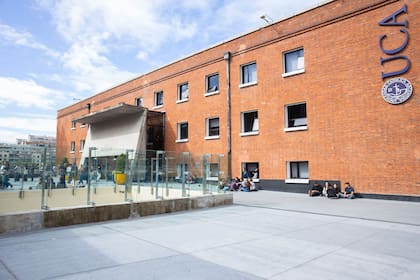 Campus UCA en Puerto Madero.