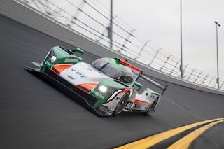 Canapino corre "su Mundial" y les hace frente a los pilotos que admiraba