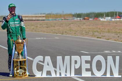 Canapino en la pista de Centenario, escenario donde se consagró tetracampeón