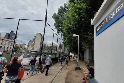 Canchas de fútbol en la estación de Villa Urquiza