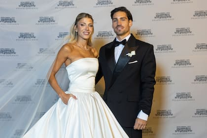 Cande Ruggeri y Nicolás Maccari se casaron en una boda de ensueños el sábado 2 de mayo en el Palacio Sans Souci