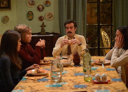 Candela Vetrano, Franco Masini, Nicolás Cabré y Malena Solda, protagonistas y testigos de una época agitada