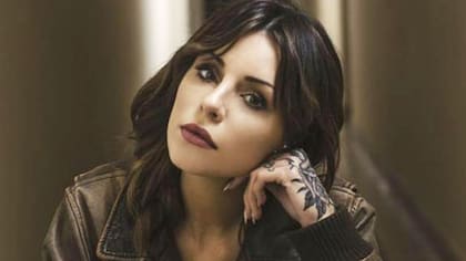 Candelaria, enojada por demás