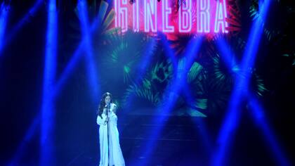 Candelaria Tinelli cantó para Ginebra