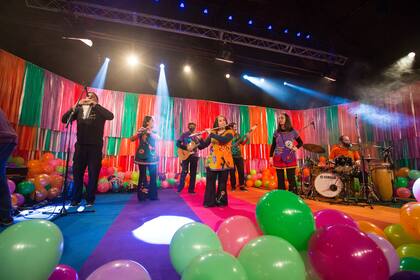 Canticuenticos hizo bailar a toda la familia.