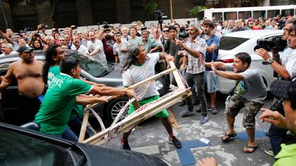 Desde la CGT minimizaron los incidentes de ayer e insistieron con un paro general a fin de mes