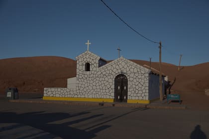 Capilla en Tolar Grande.