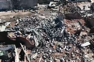 Volaron garrafas, se quemaron casas y hay cuatro heridos por la explosión en Mariano Acosta