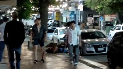 Captura de video del momento en que agreden a Fernando Báez Sosa