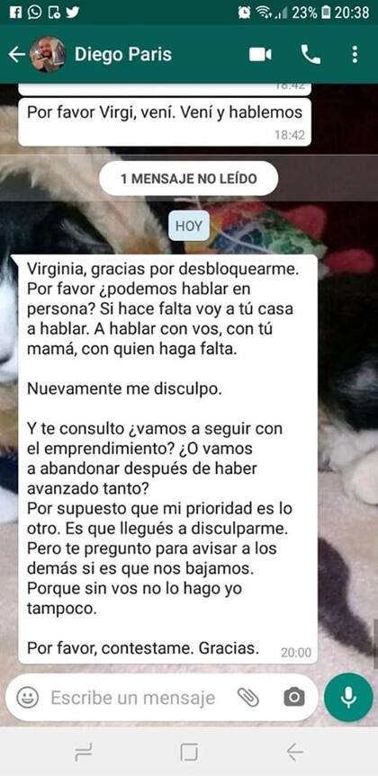 Capturas de pantalla de WhatsApp publicadas por la denunciante en su cuenta de Facebook.