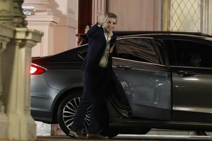 Caputo atiende a todos, pero no le da plata a nadie, según el relato descarnado de distintos secretarios, gerentes de empresas públicas y ministros.