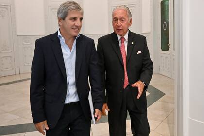 Caputo y Funes de Rioja, en la última visita del ministro de Economía a la UIA