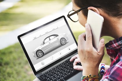 Digital. Las plataformas de venta ofrecen mucha información e imágenes 360° de los autos ofrecidos