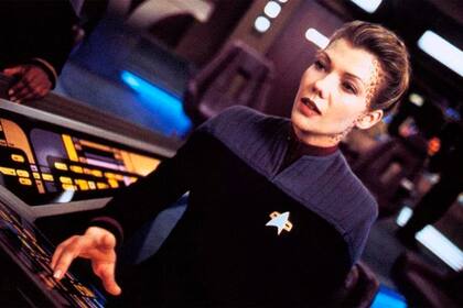 Caracterizada como The Wraith, personaje que interpretó en Star Trek: Enterprise