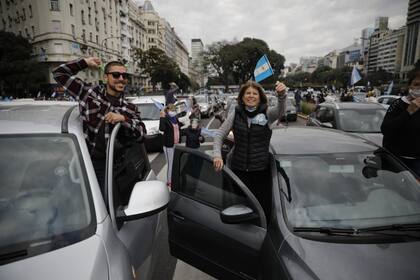 Caravana en el obelisco y cacerolazos en los barrios: la forma porteña de sumarse a la protesta por Vicentin