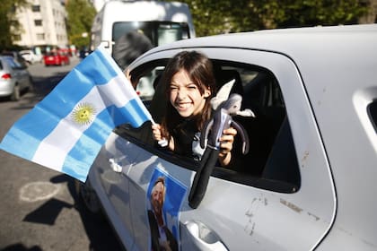 Caravana en Mar del Plata a 10 años de la muerte de Néstor Kirchner
