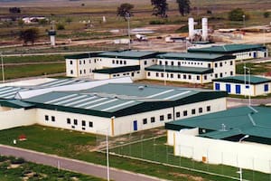 Cárcel de Marcos Paz. Se construyó en 1998, no se pagó y 27 años después, se trabó una línea de créditos por una deuda de US$$ 30 millones