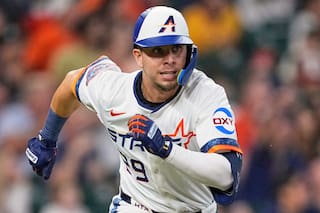 Cardenales firman al infielder Ramón Urías por 1 año con opción mutua para 2027