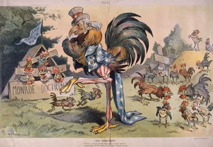 Caricatura de 1901 con la leyenda "Europa: ¡No eres el único gallo en Sudamérica! Tío Sam: ¡Lo sabía cuando te encerré!"