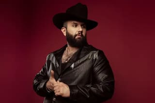 Quién es Carín León, el primer cantante latino en conquistar el Sphere de Las Vegas y hacer historia